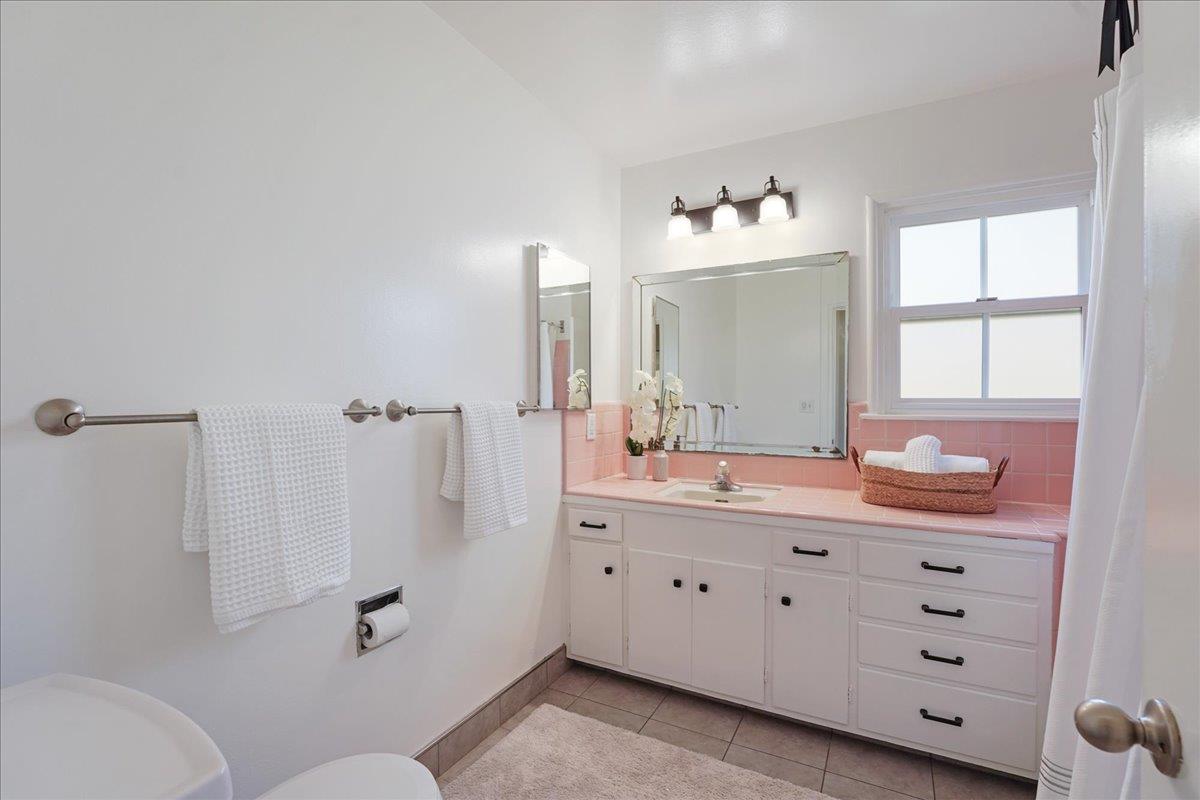 Detail Gallery Image 33 of 52 For 65 17 Mile Dr, Pacific Grove,  CA 93950 - 2 Beds | 1/1 Baths