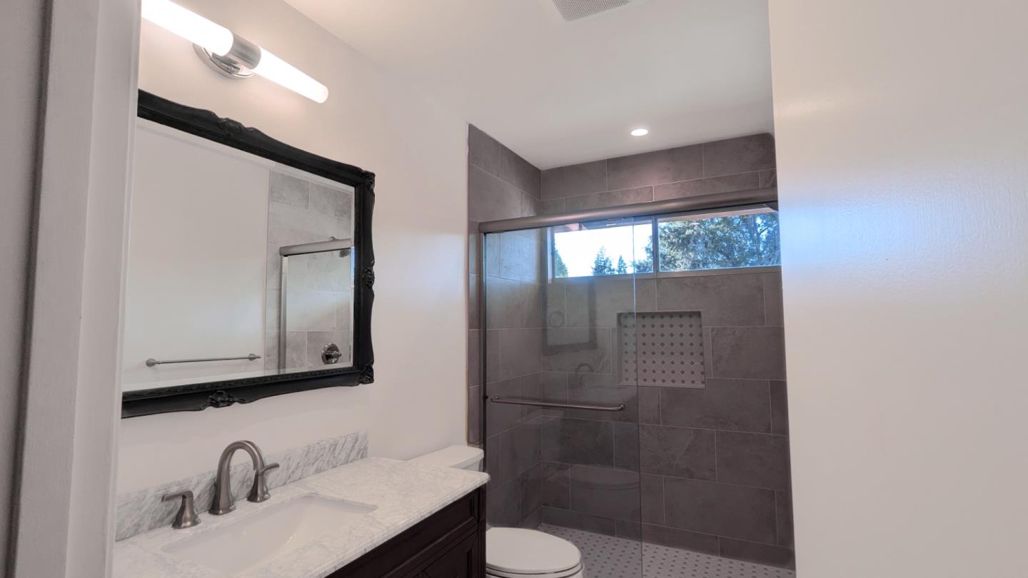 Detail Gallery Image 6 of 25 For 365 Everett Ave, Palo Alto,  CA 94301 - – Beds | – Baths