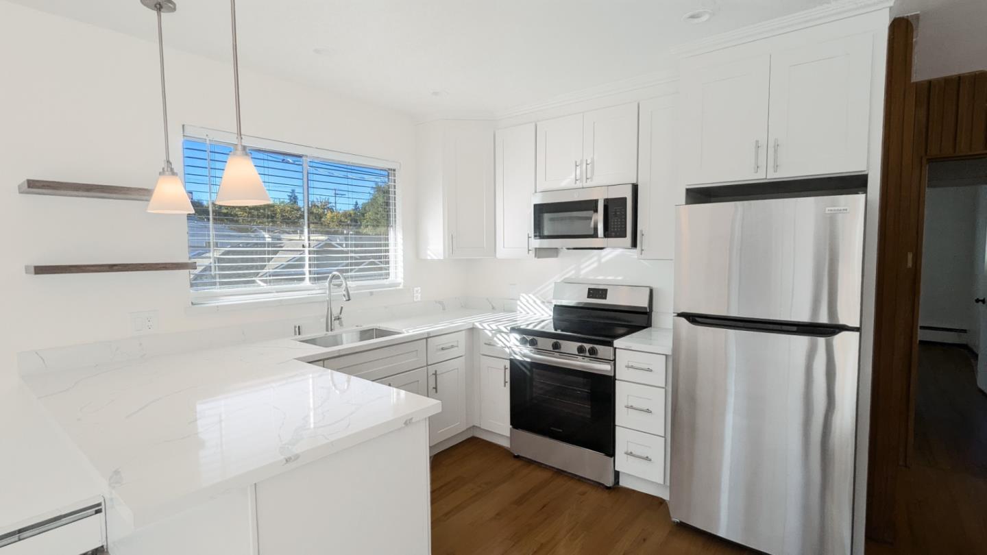 Detail Gallery Image 8 of 25 For 365 Everett Ave, Palo Alto,  CA 94301 - – Beds | – Baths