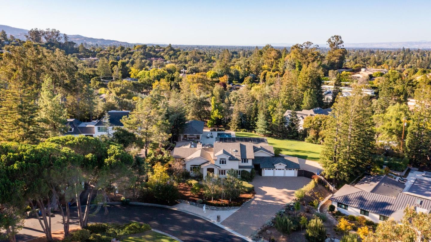 Detail Gallery Image 1 of 112 For 15981 Grandview Dr, Monte Sereno,  CA 95030 - 7 Beds | 4/1 Baths