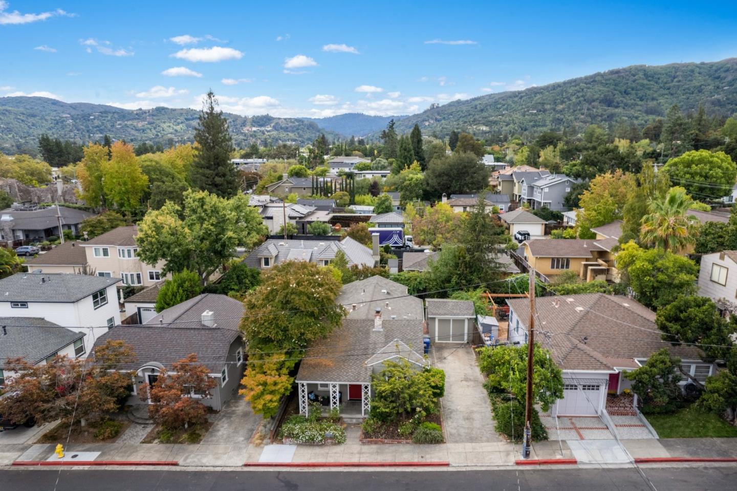 Detail Gallery Image 32 of 39 For 131 Olive St, Los Gatos,  CA 95030 - 2 Beds | 2 Baths