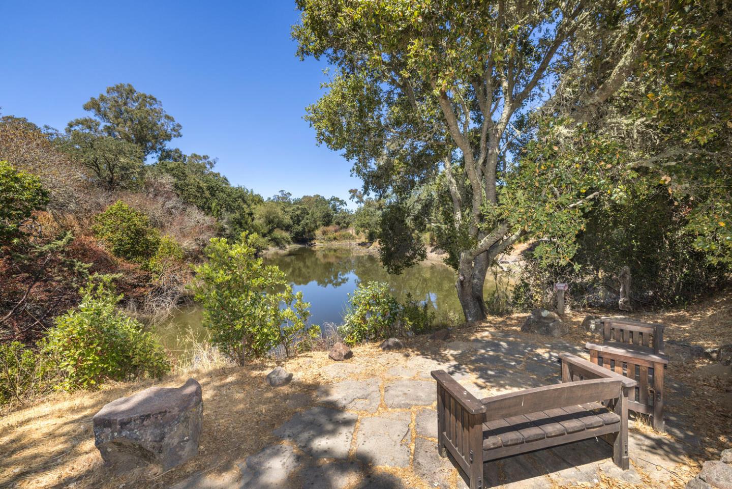 Detail Gallery Image 73 of 81 For 141 Lake Rd, Portola Valley,  CA 94028 - 4 Beds | 5 Baths