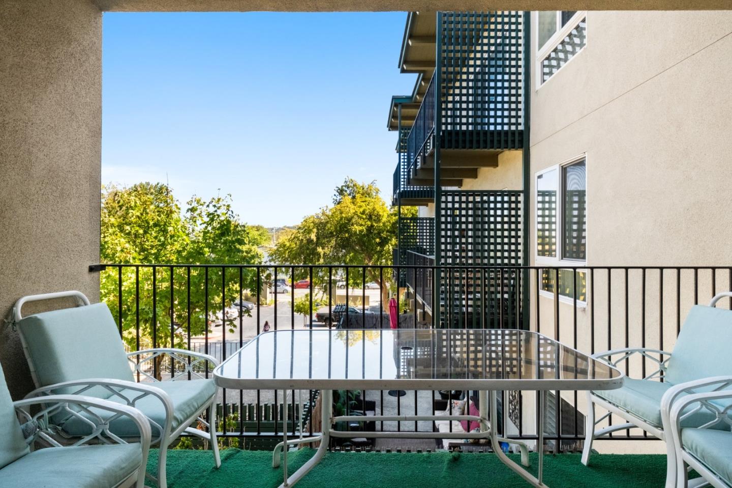 Detail Gallery Image 12 of 55 For 845 N Humboldt St #304,  San Mateo,  CA 94401 - 2 Beds | 2 Baths