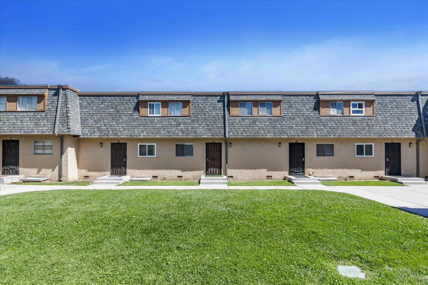 Detail Gallery Image 2 of 19 For 2925 Florence Ave #12,  San Jose,  CA 95127 - 2 Beds | 1/1 Baths