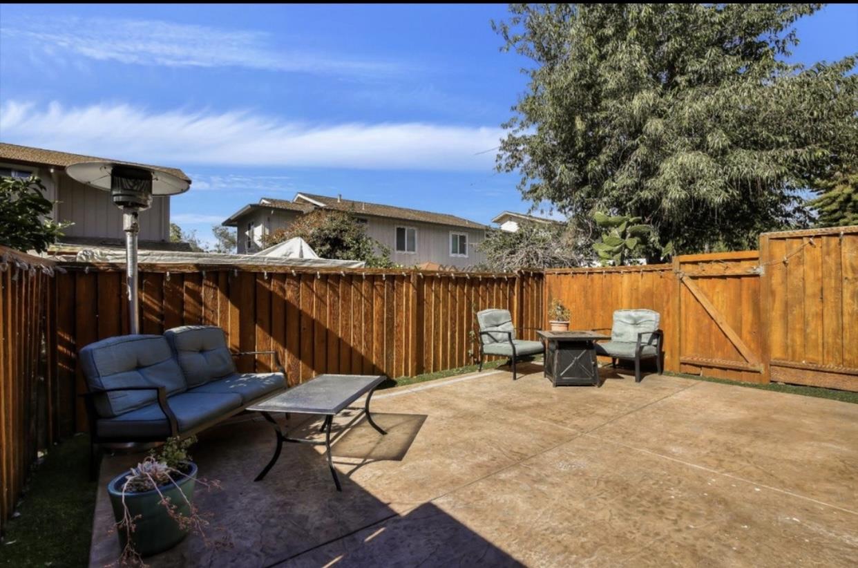 Detail Gallery Image 9 of 15 For 13 Alisa Cir, Watsonville,  CA 95076 - 2 Beds | 1/1 Baths