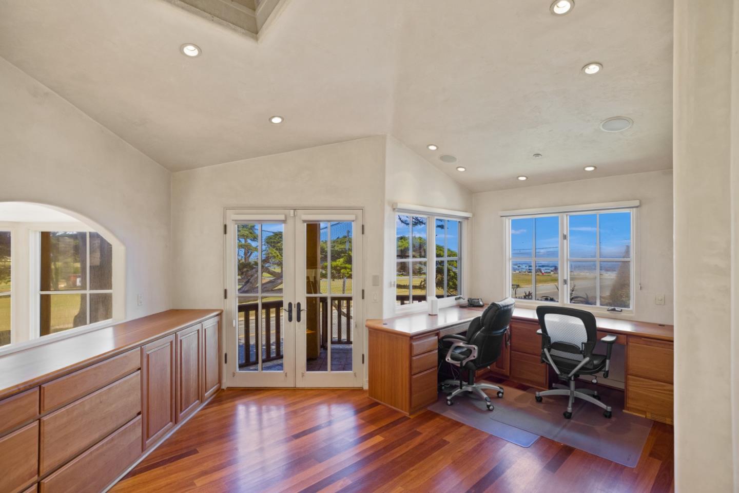 Detail Gallery Image 31 of 49 For 1273 Surf Ave, Pacific Grove,  CA 93950 - 4 Beds | 3/1 Baths