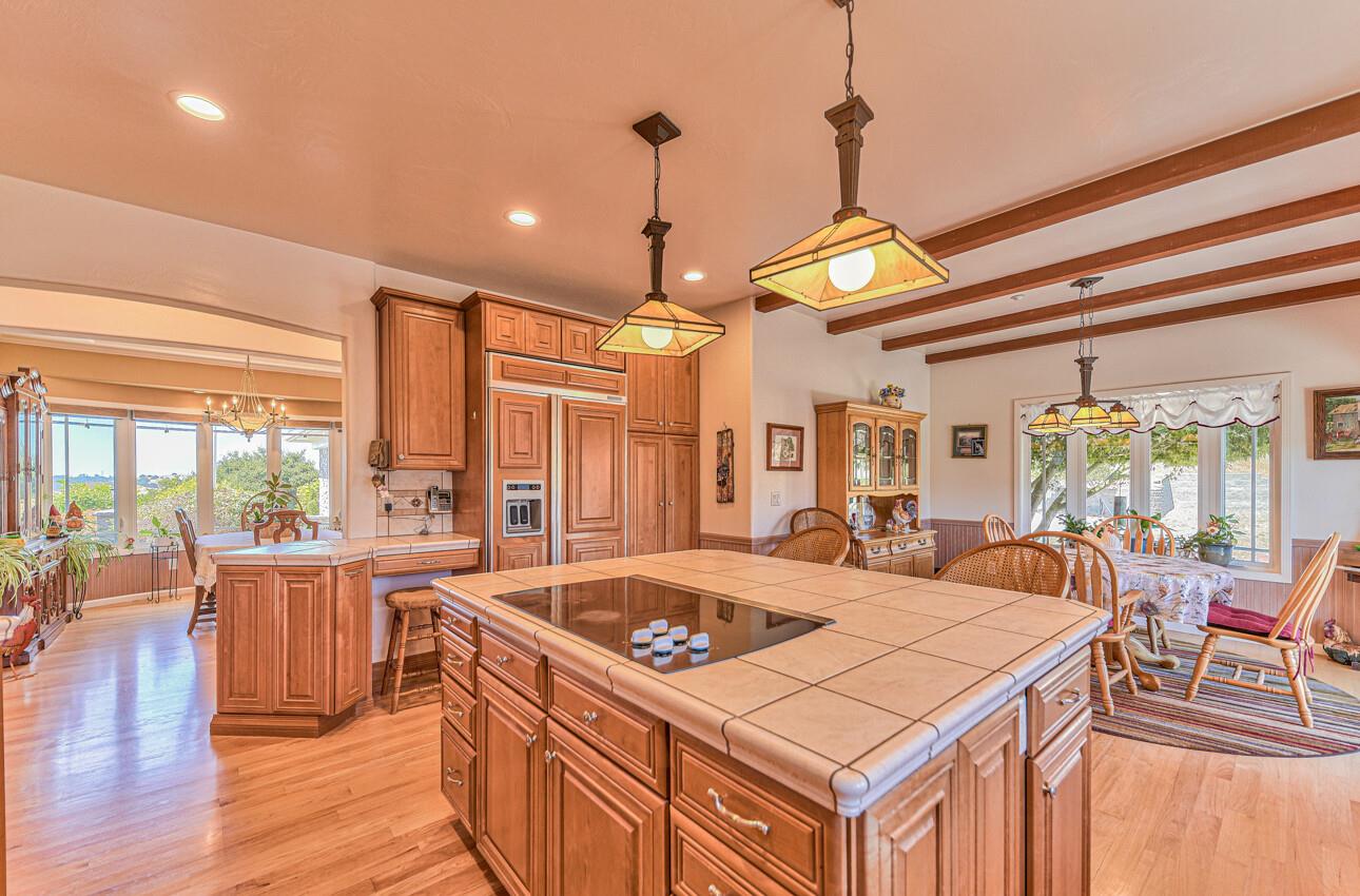 Detail Gallery Image 24 of 55 For 169 Old Stage Rd #C,  Salinas,  CA 93908 - 3 Beds | 2/2 Baths