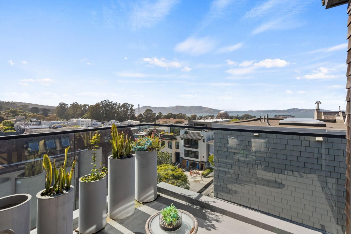 Detail Gallery Image 106 of 106 For 2853 Broderick St, San Francisco,  CA 94123 - 6 Beds | 5/1 Baths