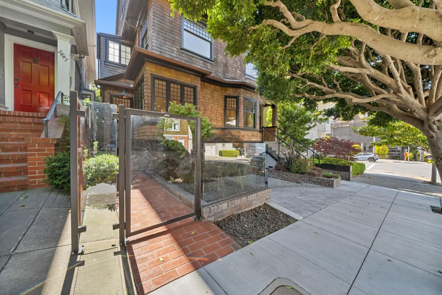 2853 Broderick Street, San Francisco, California 94123, 6 Bedrooms Bedrooms, ,5 BathroomsBathrooms,Residential,For Sale,2853 Broderick Street,ML81980574