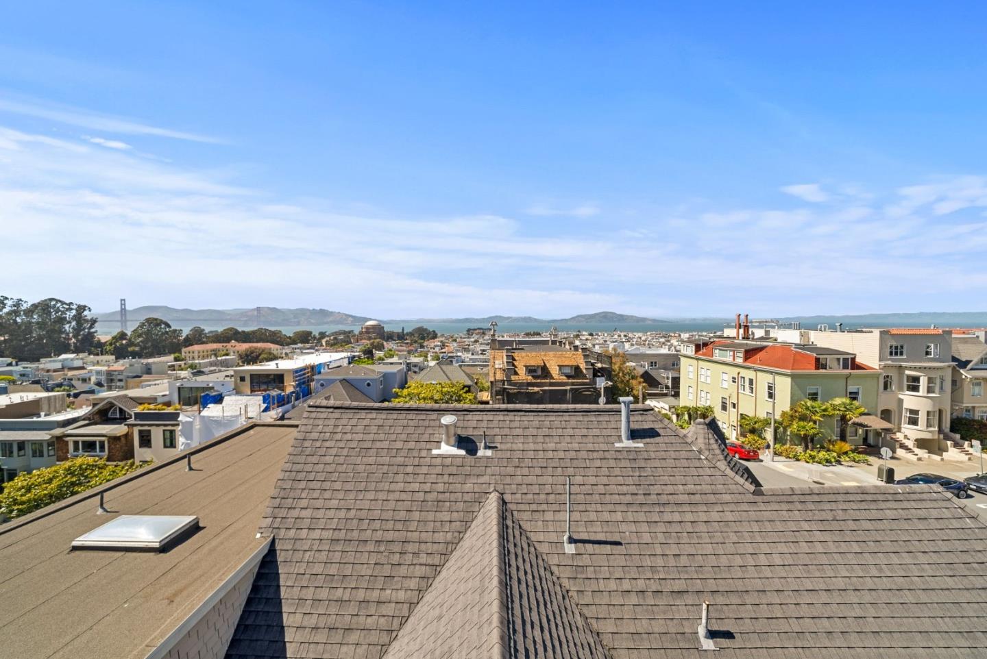 Detail Gallery Image 95 of 106 For 2853 Broderick St, San Francisco,  CA 94123 - 6 Beds | 5/1 Baths
