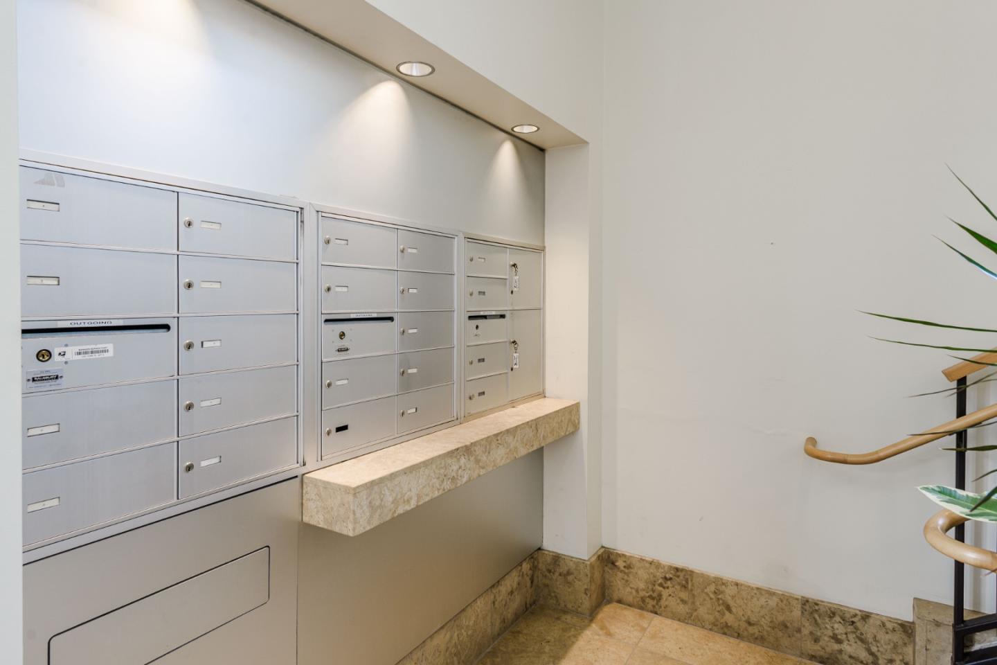 Detail Gallery Image 16 of 23 For 1000 Park Pl #C,  San Mateo,  CA 94403 - 2 Beds | 2 Baths