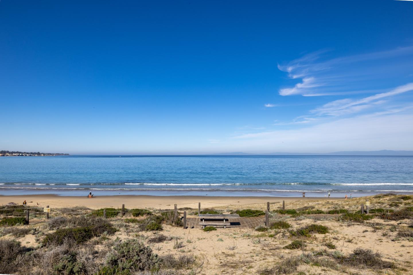 Detail Gallery Image 3 of 27 For 125 Surf Way #305,  Monterey,  CA 93940 - 1 Beds | 1 Baths