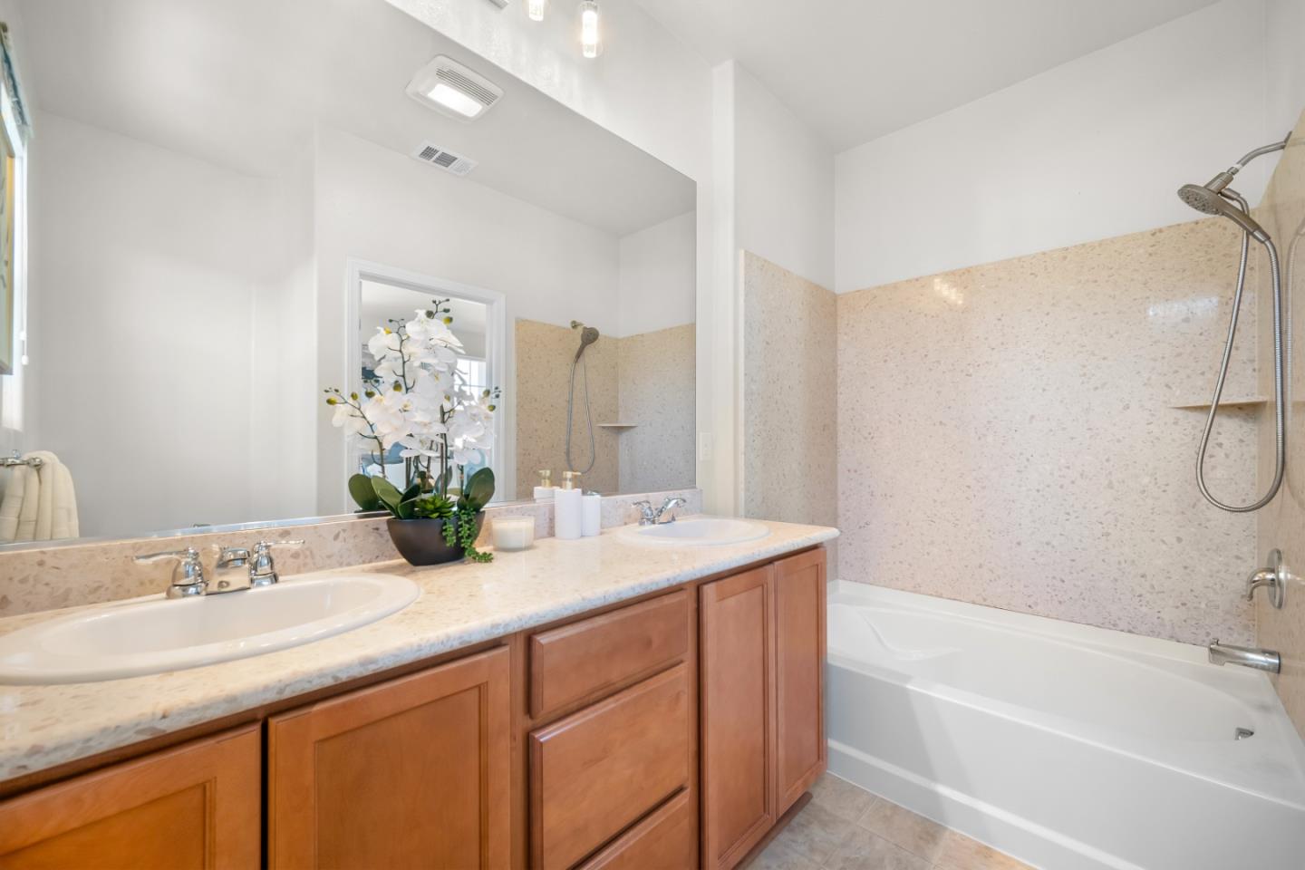 Detail Gallery Image 20 of 40 For 5841 via Lugano, Fremont,  CA 94555 - 2 Beds | 2/1 Baths