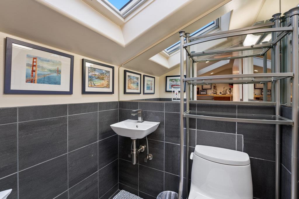 Detail Gallery Image 37 of 50 For 830 via Gaviota, Aptos,  CA 95003 - 3 Beds | 3/1 Baths