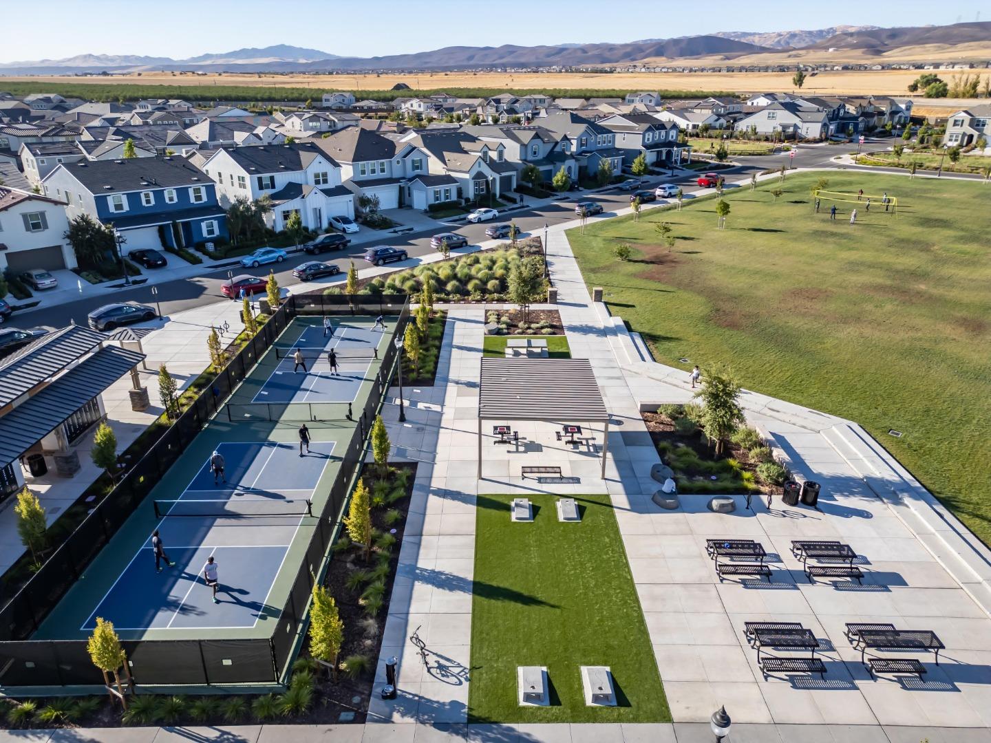 Detail Gallery Image 70 of 82 For 3029 Gaylene Ann Pl, Tracy,  CA 95377 - 5 Beds | 4/1 Baths