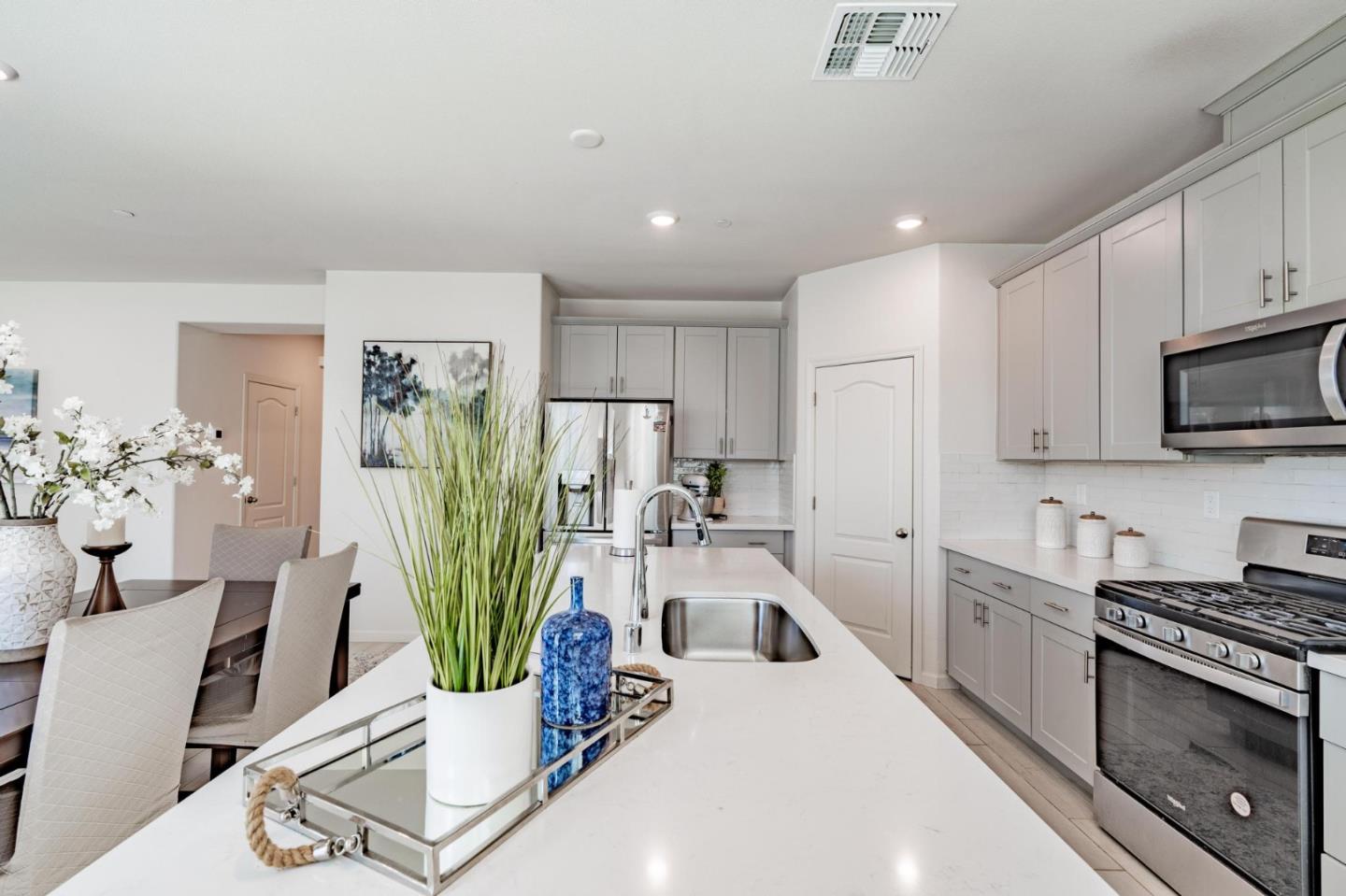 2041 Rosewood Drive, Hollister, California 95023, 5 Bedrooms Bedrooms, ,3 BathroomsBathrooms,Residential,For Sale,2041 Rosewood Drive,ML81980658