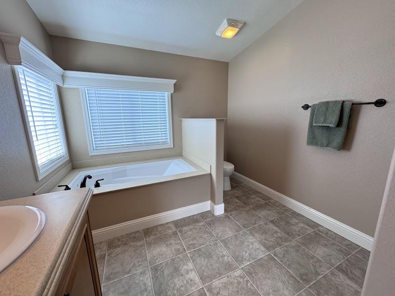 Detail Gallery Image 10 of 17 For 1075 Space Park Way #275,  Mountain View,  CA 94042 - 3 Beds | 2 Baths