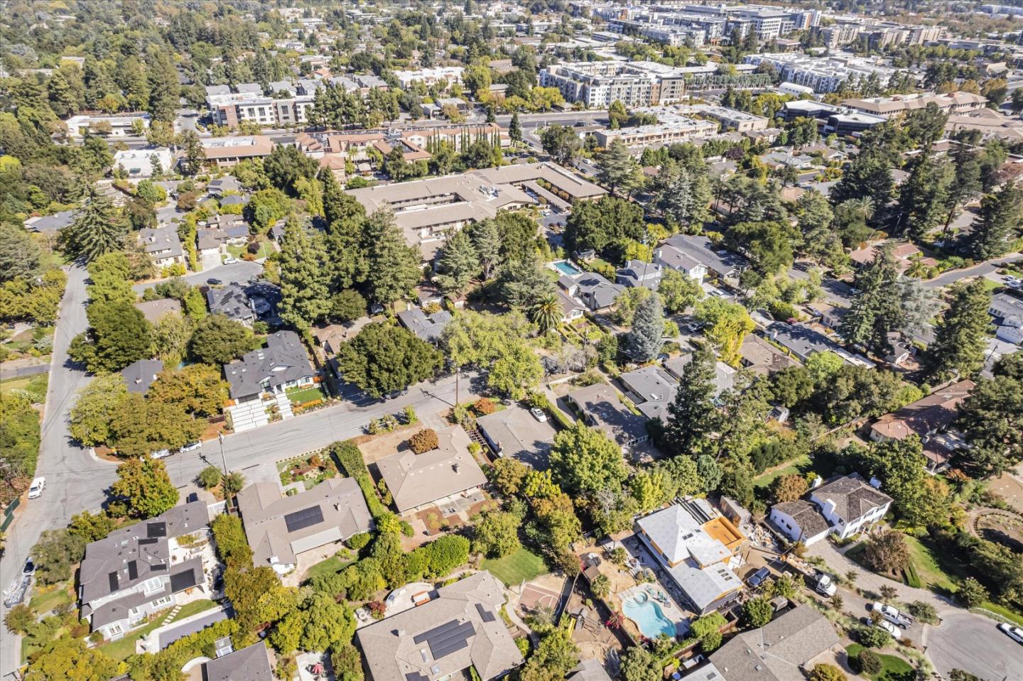 Detail Gallery Image 12 of 25 For 299 Langton Ave, Los Altos,  CA 94022 - 2 Beds | 1 Baths