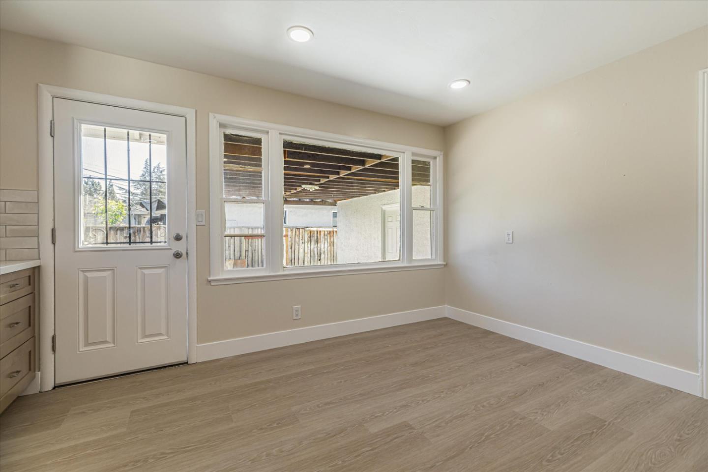 Detail Gallery Image 9 of 18 For 780 Jasper St, San Jose,  CA 95116 - 2 Beds | 1 Baths