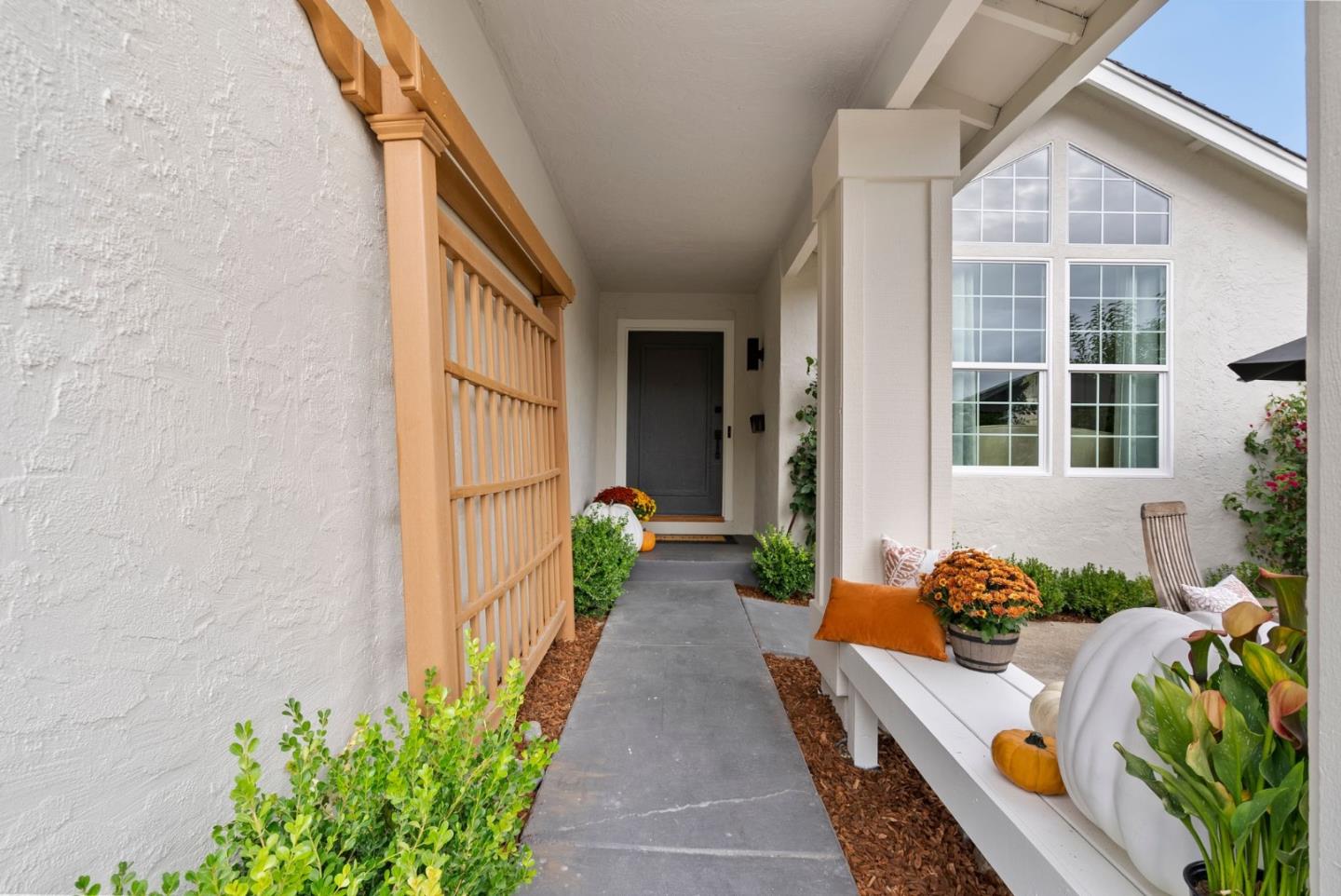 Detail Gallery Image 6 of 55 For 6229 Cahalan Ave, San Jose,  CA 95123 - 4 Beds | 2/1 Baths