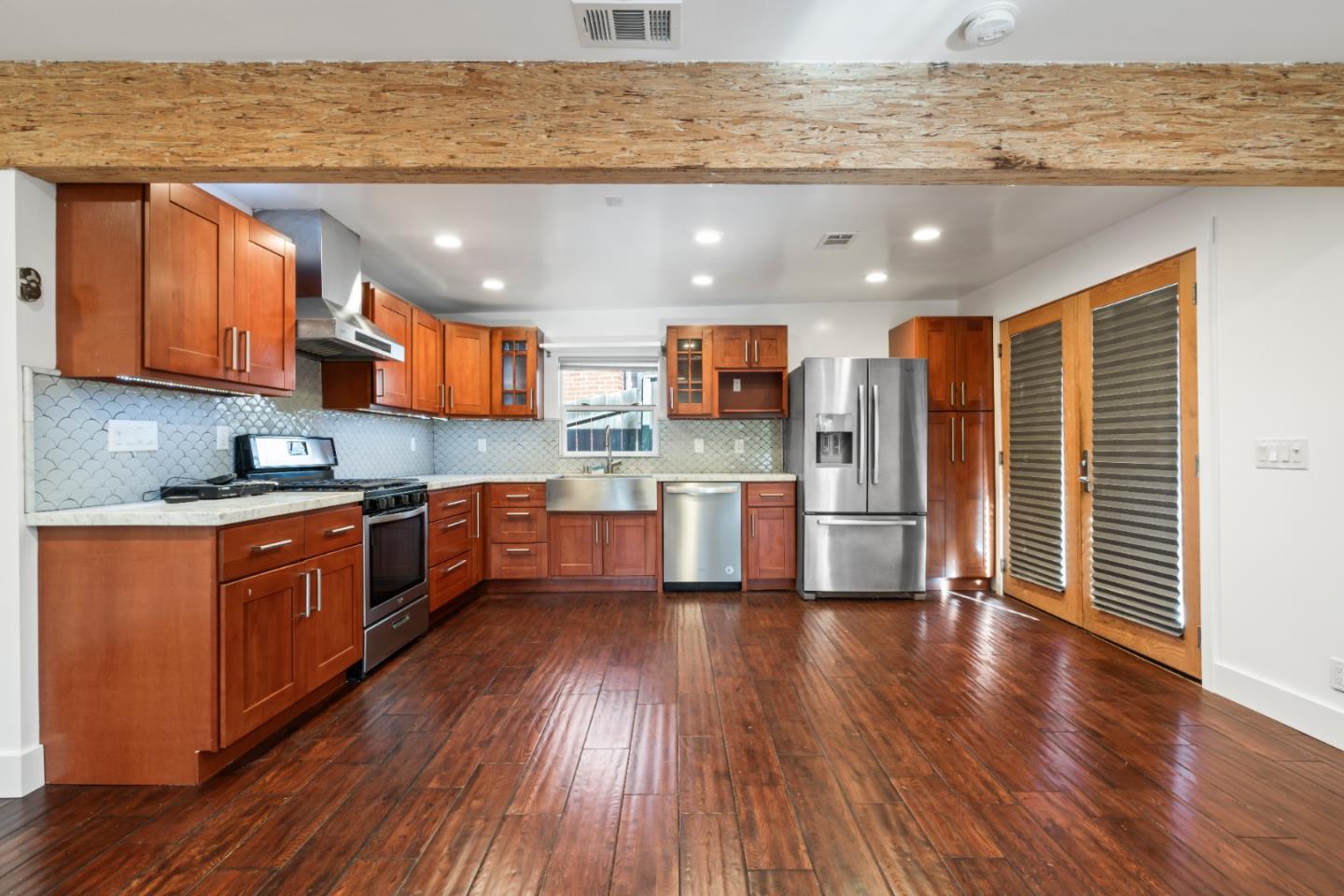 9560 Alcala Avenue, Oakland, California 94605, 2 Bedrooms Bedrooms, ,1 BathroomBathrooms,Residential,For Sale,9560 Alcala Avenue,ML81980823