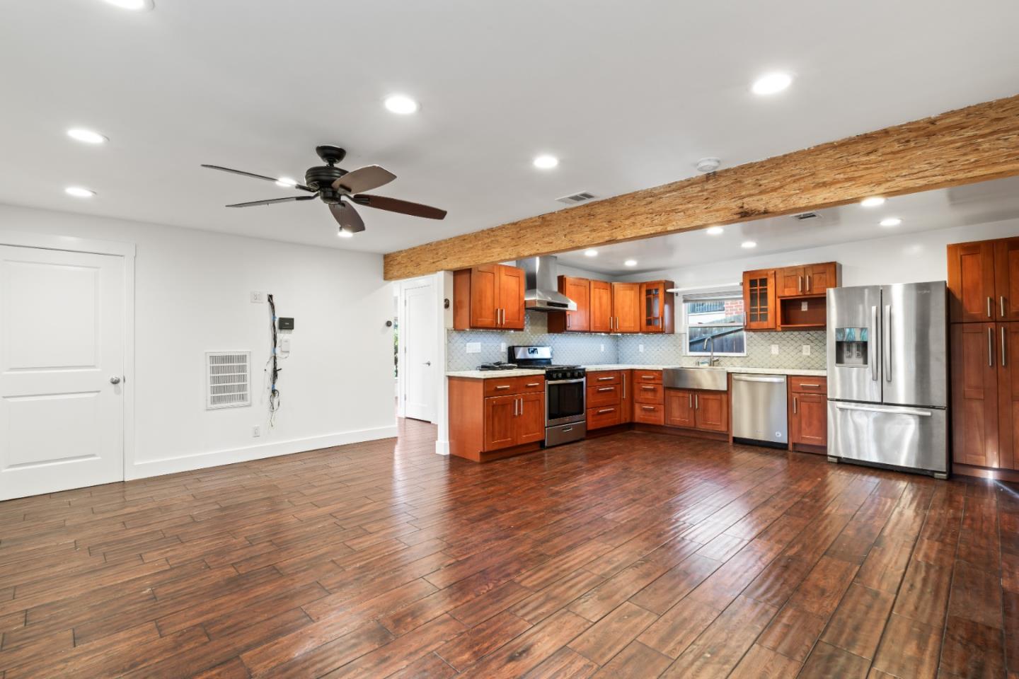 9560 Alcala Avenue, Oakland, California 94605, 2 Bedrooms Bedrooms, ,1 BathroomBathrooms,Residential,For Sale,9560 Alcala Avenue,ML81980823
