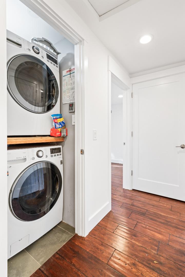 9560 Alcala Avenue, Oakland, California 94605, 2 Bedrooms Bedrooms, ,1 BathroomBathrooms,Residential,For Sale,9560 Alcala Avenue,ML81980823