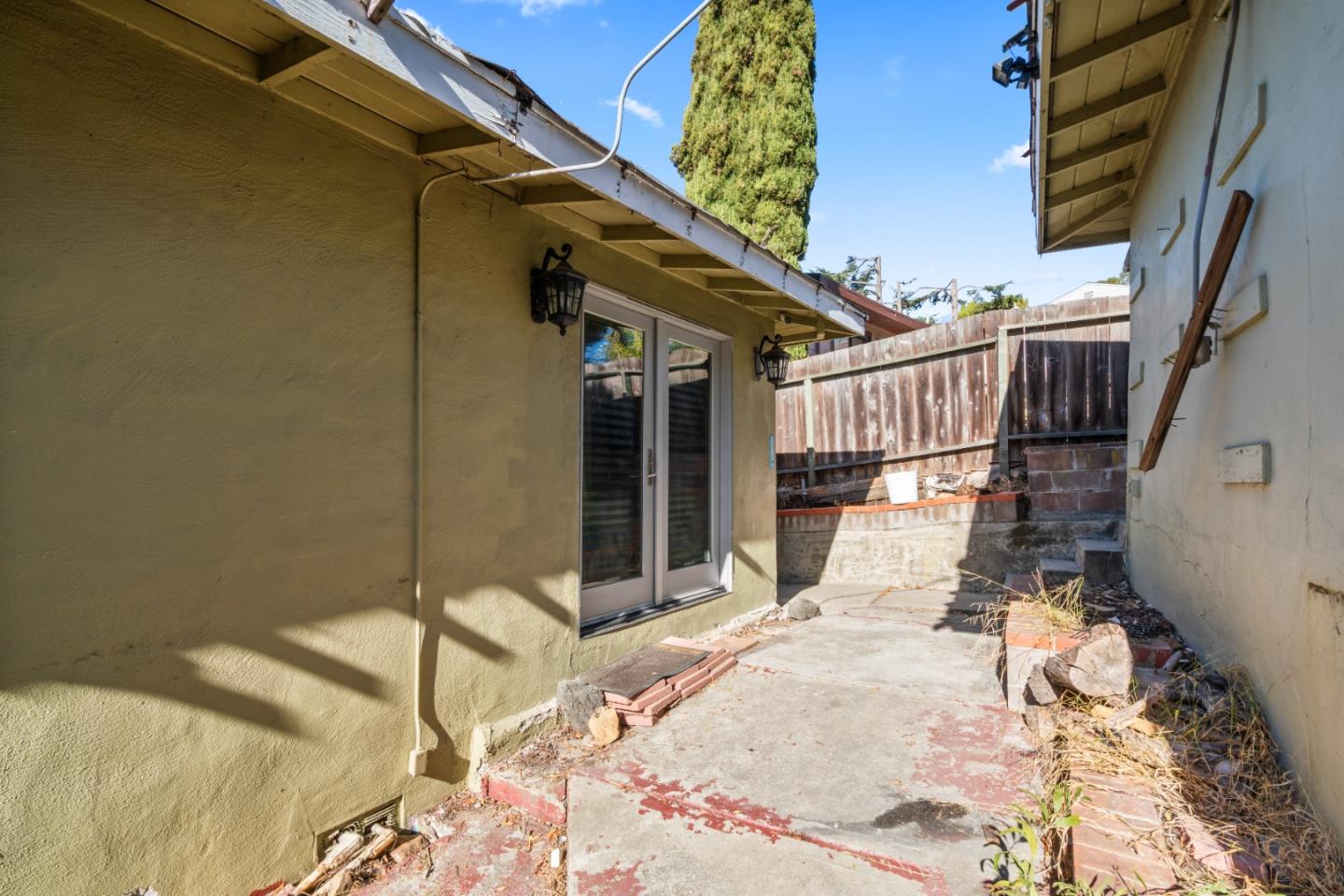 Detail Gallery Image 32 of 42 For 9560 Alcala Ave, Oakland,  CA 94605 - 2 Beds | 1 Baths