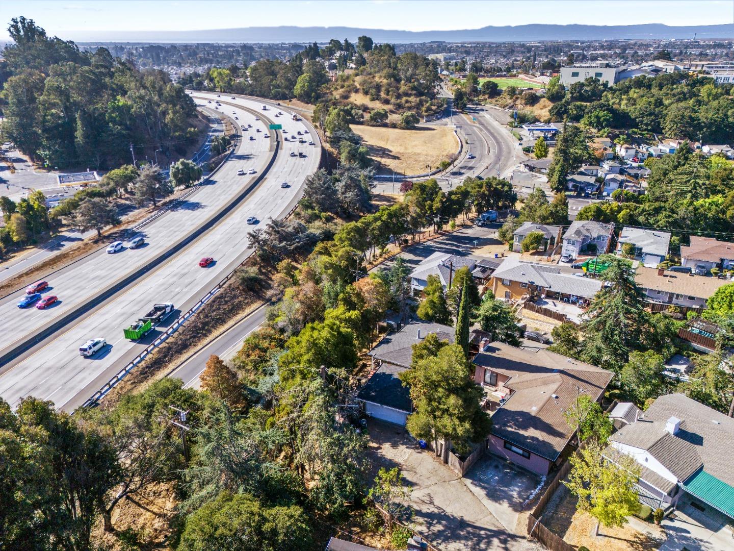 Detail Gallery Image 39 of 42 For 9560 Alcala Ave, Oakland,  CA 94605 - 2 Beds | 1 Baths