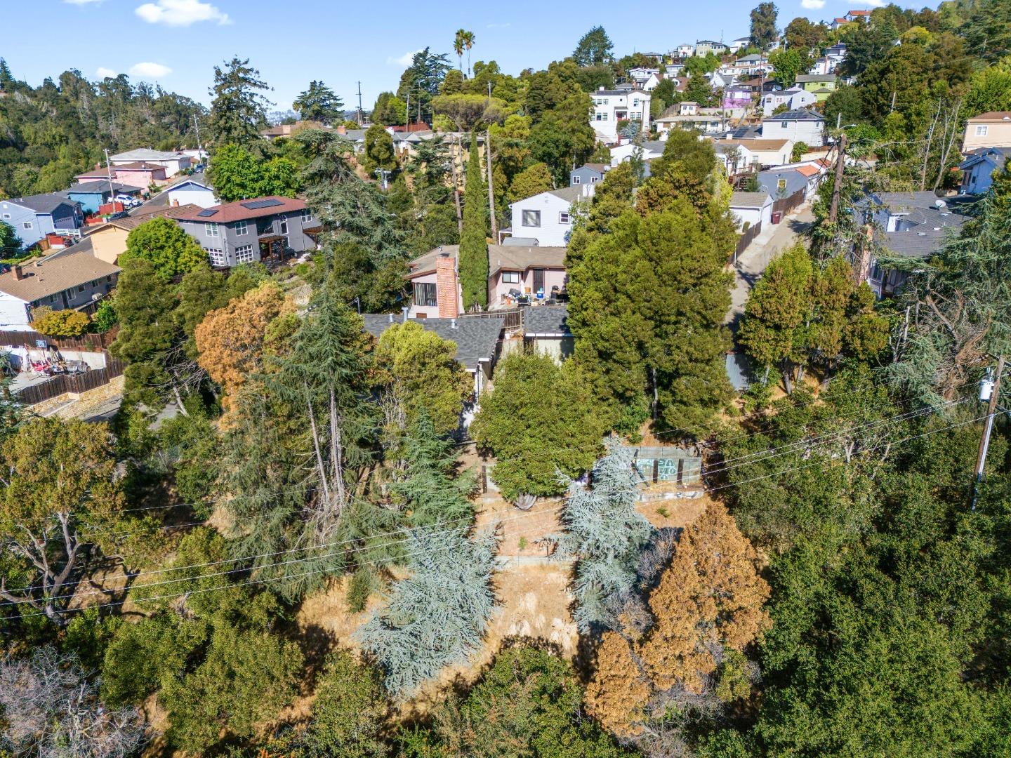 Detail Gallery Image 42 of 42 For 9560 Alcala Ave, Oakland,  CA 94605 - 2 Beds | 1 Baths