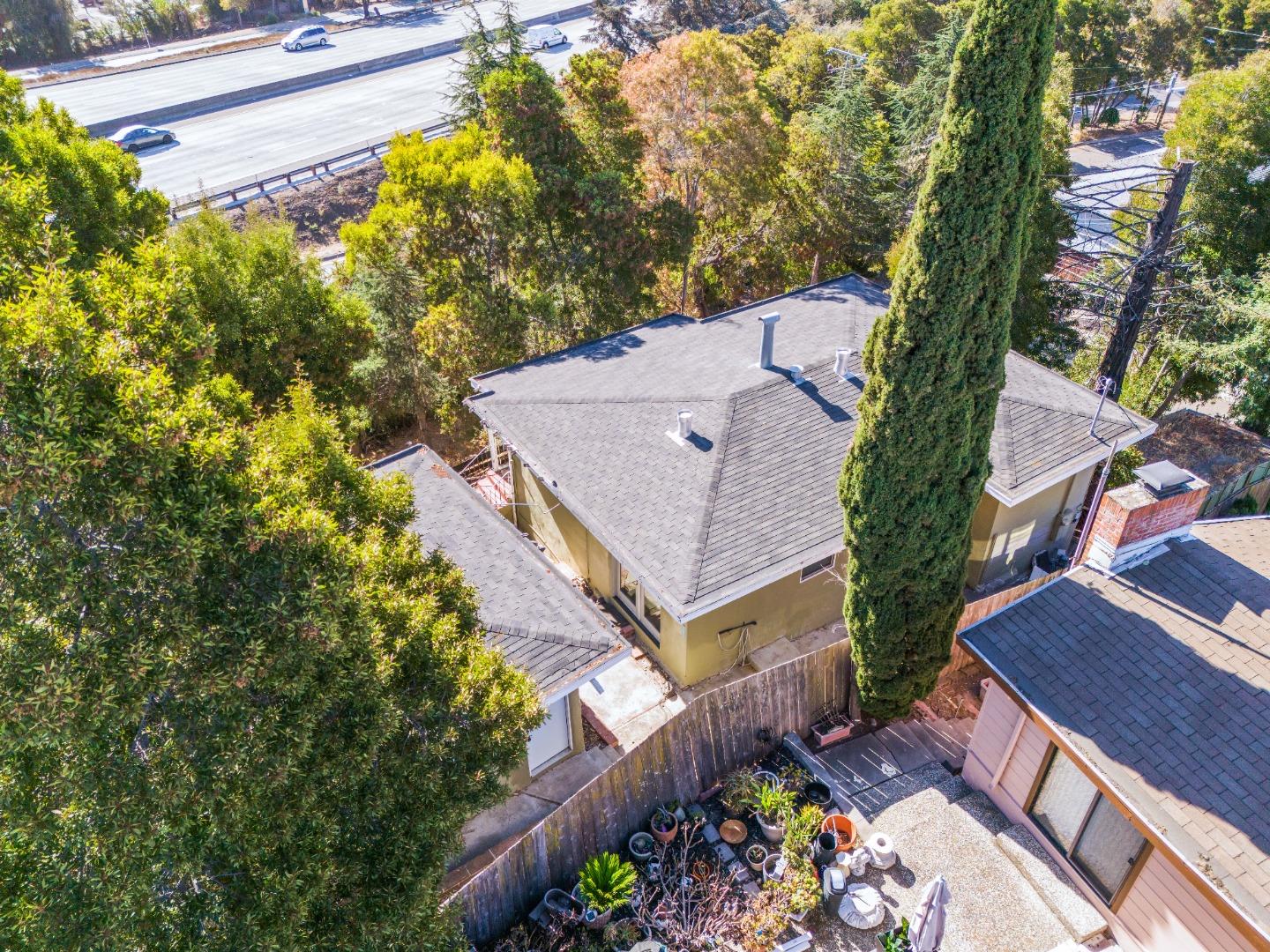 9560 Alcala Avenue, Oakland, California 94605, 2 Bedrooms Bedrooms, ,1 BathroomBathrooms,Residential,For Sale,9560 Alcala Avenue,ML81980823