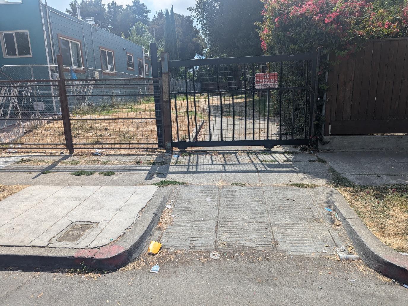 Detail Gallery Image 3 of 3 For 9425 Sunnyside St, Oakland,  CA 94603 - – Beds | – Baths