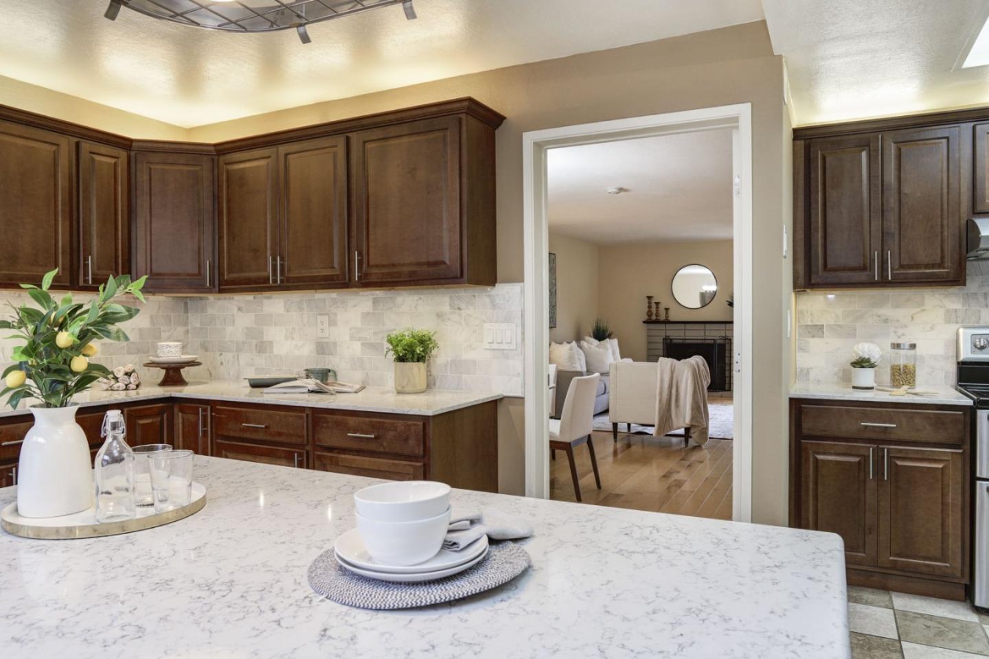 Detail Gallery Image 9 of 32 For 15093 Yosemite Way, Morgan Hill,  CA 95037 - 2 Beds | 1/1 Baths