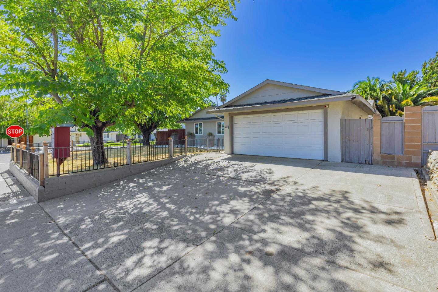 Detail Gallery Image 33 of 46 For 4901 Hillridge Way, Fair Oaks,  CA 95628 - 3 Beds | 2 Baths