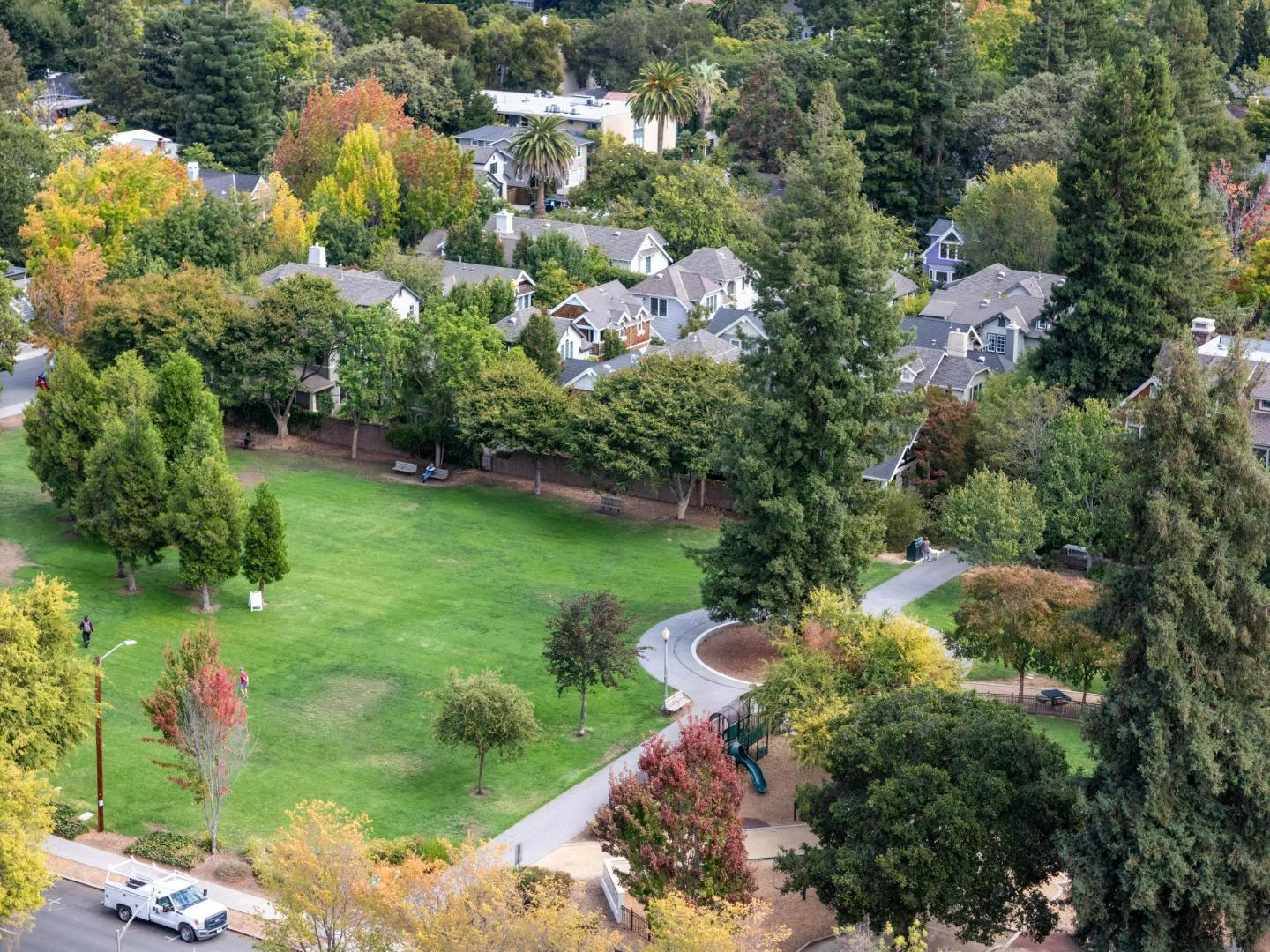 Detail Gallery Image 32 of 34 For 367 Channing Ave, Palo Alto,  CA 94301 - 3 Beds | 3/1 Baths