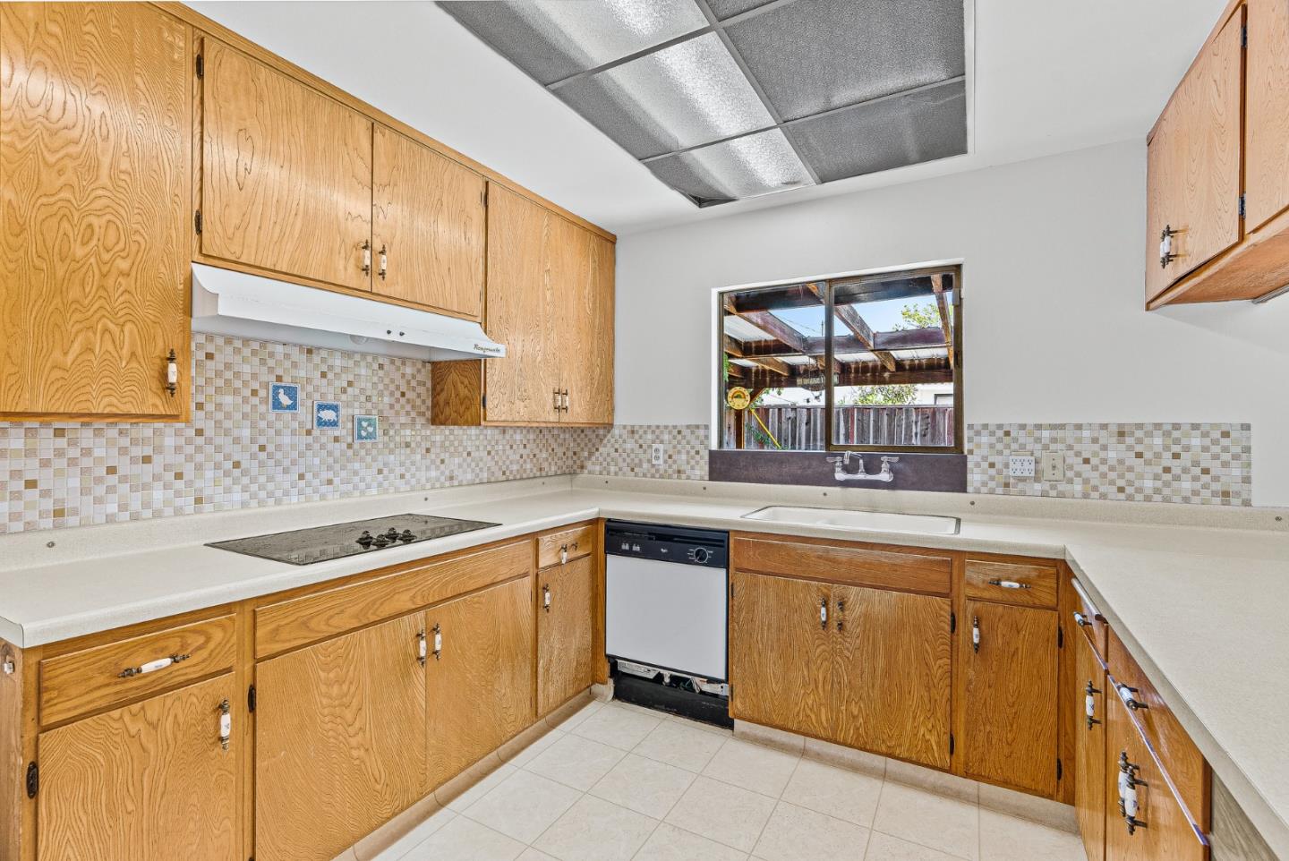 Detail Gallery Image 11 of 35 For 235 Danville Dr, Los Gatos,  CA 95032 - 3 Beds | 2 Baths