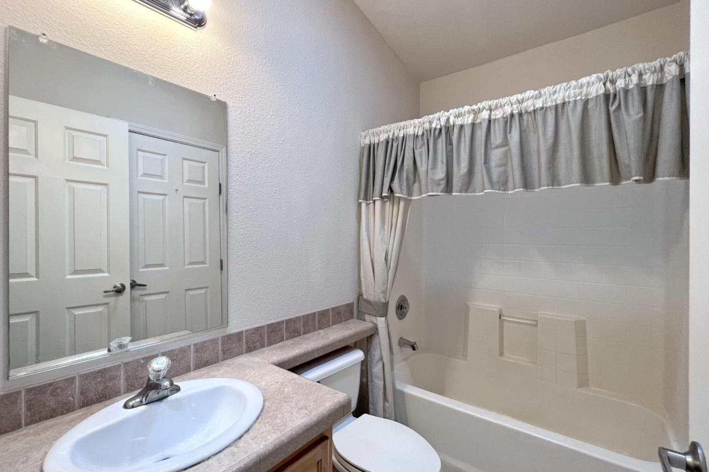 Detail Gallery Image 10 of 15 For 125 N Mary Ave #69,  Sunnyvale,  CA 94086 - 3 Beds | 2 Baths