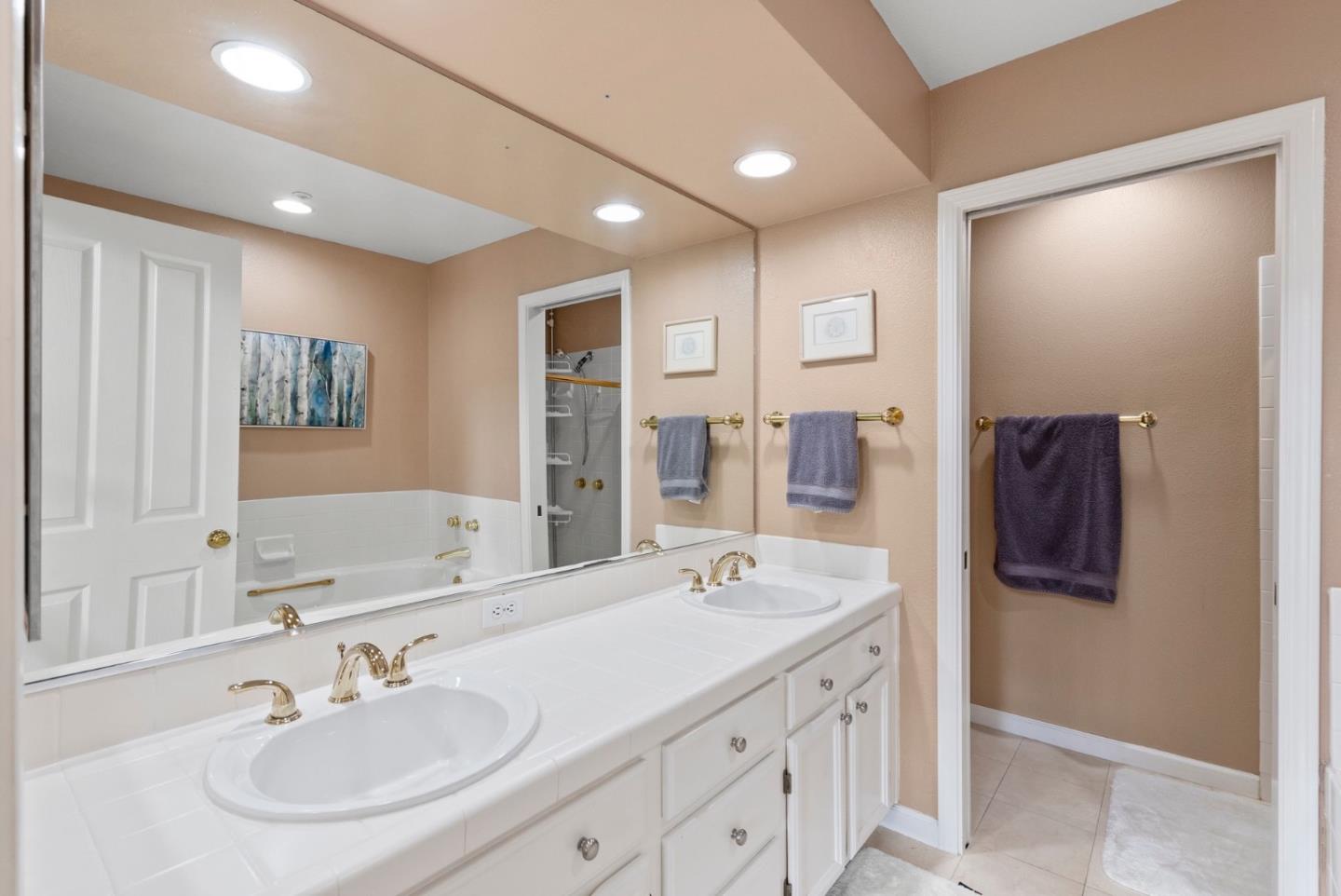 Detail Gallery Image 23 of 40 For 802 Mendocino Way, Redwood City,  CA 94065 - 3 Beds | 2/1 Baths