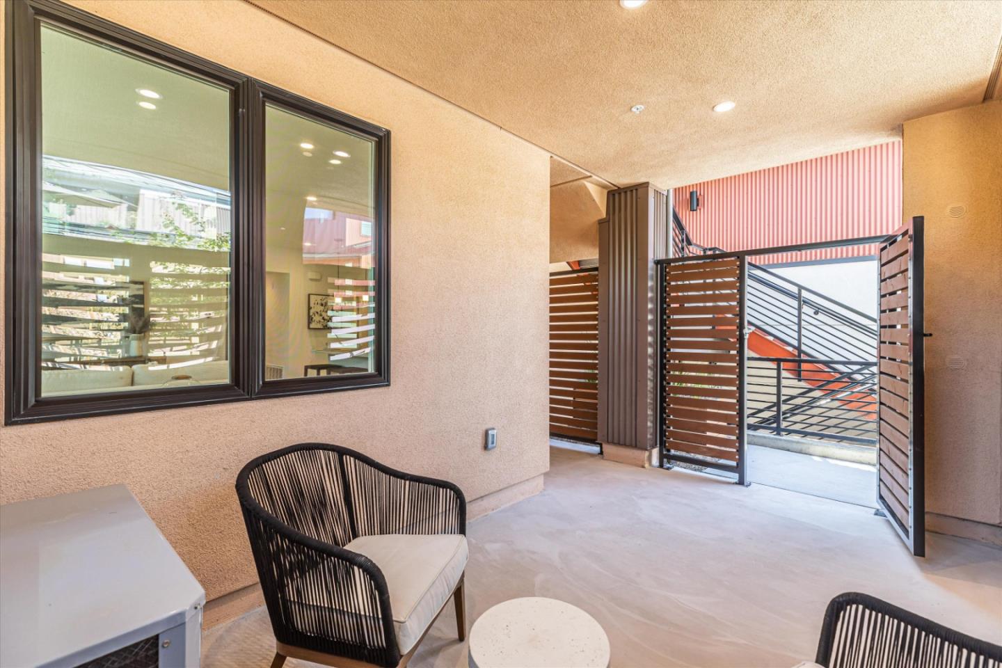 Detail Gallery Image 2 of 20 For 13154 Sepulveda Cir, Los Gatos,  CA 95032 - 1 Beds | 1/1 Baths
