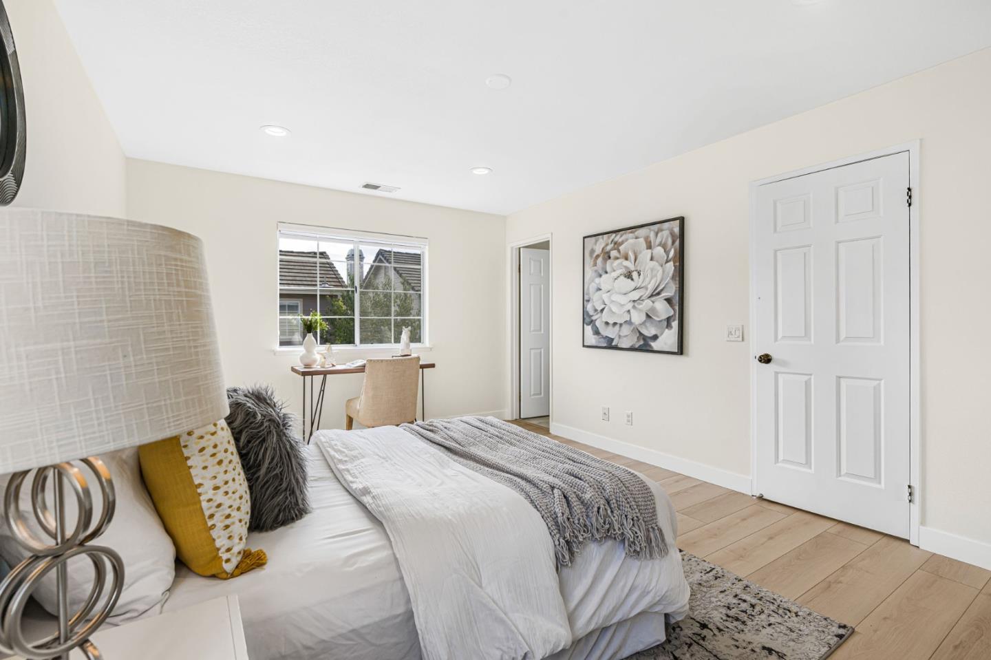 Detail Gallery Image 17 of 46 For 908 Coventry Way, Milpitas,  CA 95035 - 2 Beds | 2/1 Baths