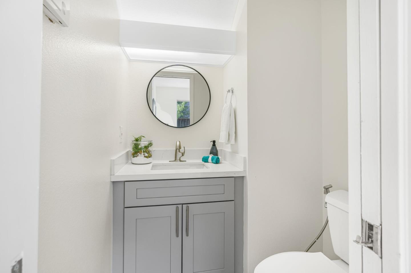 Detail Gallery Image 28 of 46 For 908 Coventry Way, Milpitas,  CA 95035 - 2 Beds | 2/1 Baths