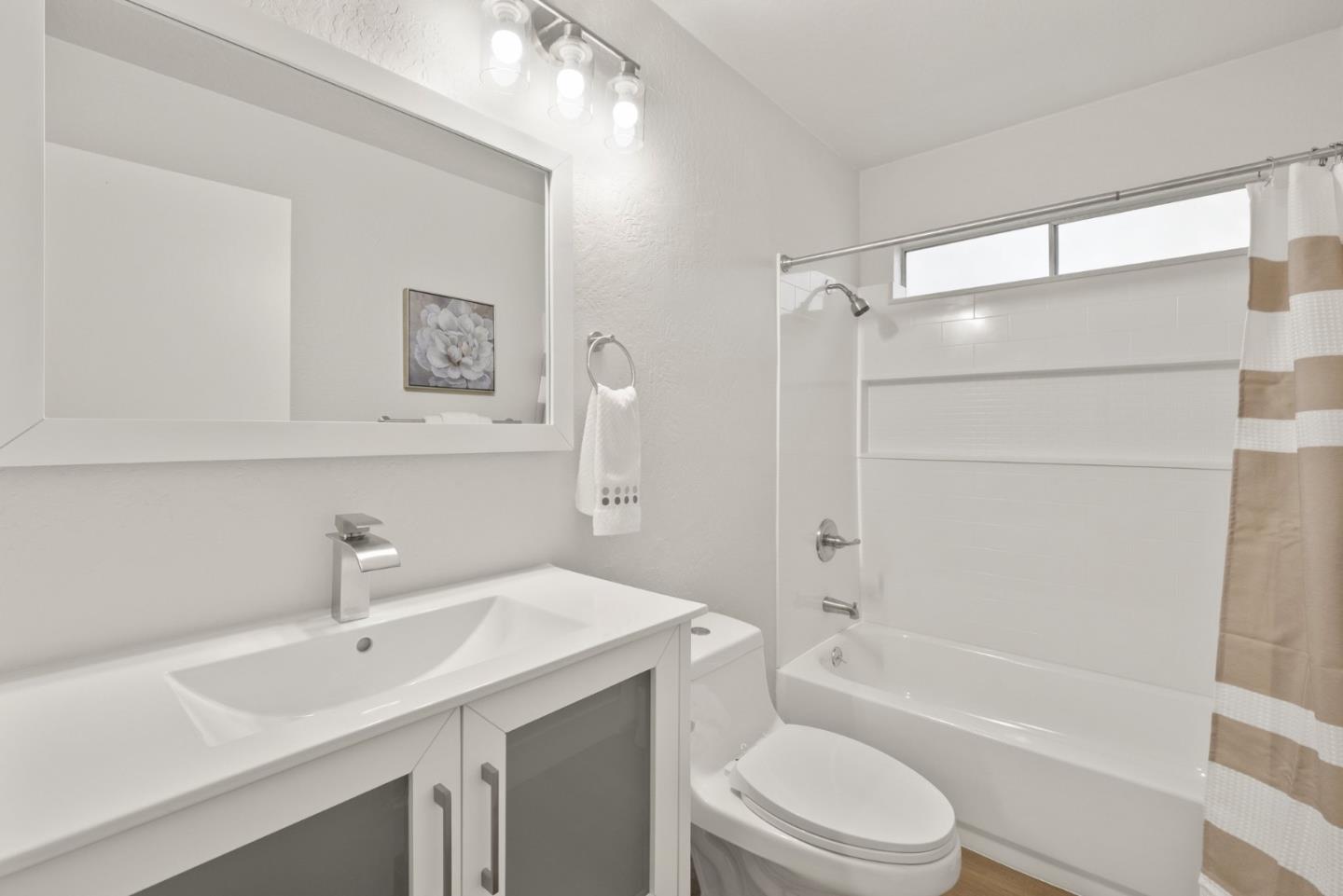 Detail Gallery Image 16 of 58 For 909 Apricot Ave #B,  Campbell,  CA 95008 - 2 Beds | 2 Baths