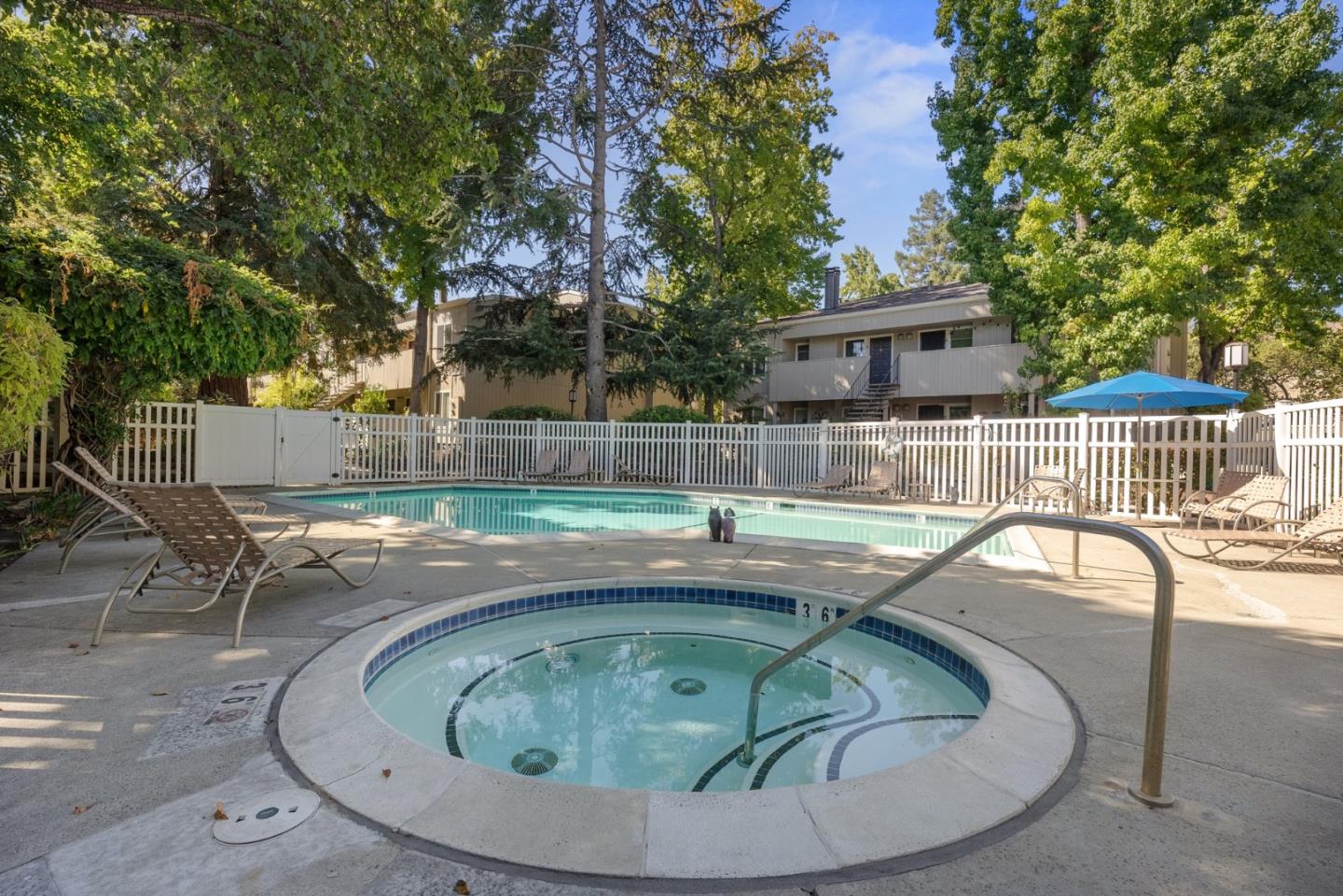 Detail Gallery Image 51 of 58 For 909 Apricot Ave #B,  Campbell,  CA 95008 - 2 Beds | 2 Baths