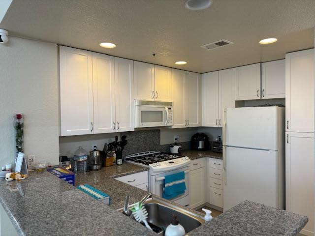 Detail Gallery Image 3 of 13 For 20488 Stevens Creek Blvd #1703,  Cupertino,  CA 95014 - 2 Beds | 2 Baths