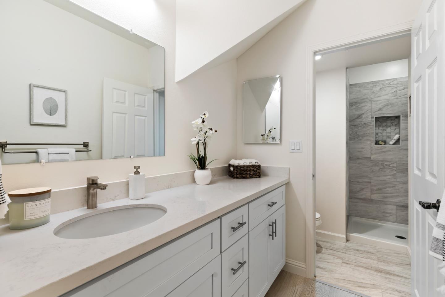 Detail Gallery Image 12 of 22 For 217 8th Ave #101,  San Mateo,  CA 94401 - 2 Beds | 2 Baths