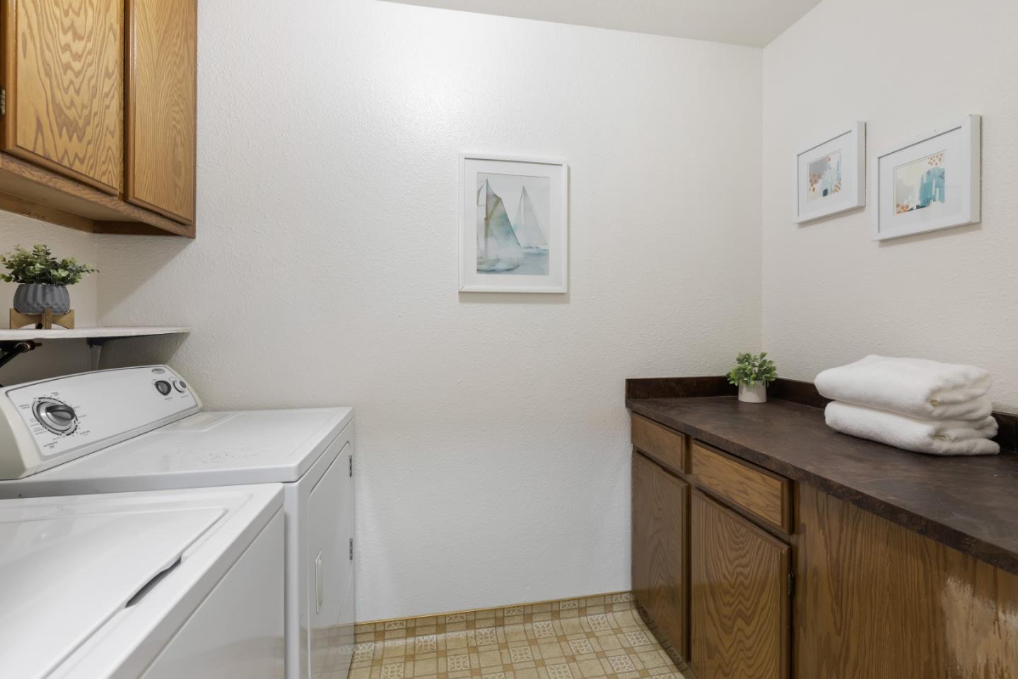 Detail Gallery Image 18 of 22 For 217 8th Ave #101,  San Mateo,  CA 94401 - 2 Beds | 2 Baths