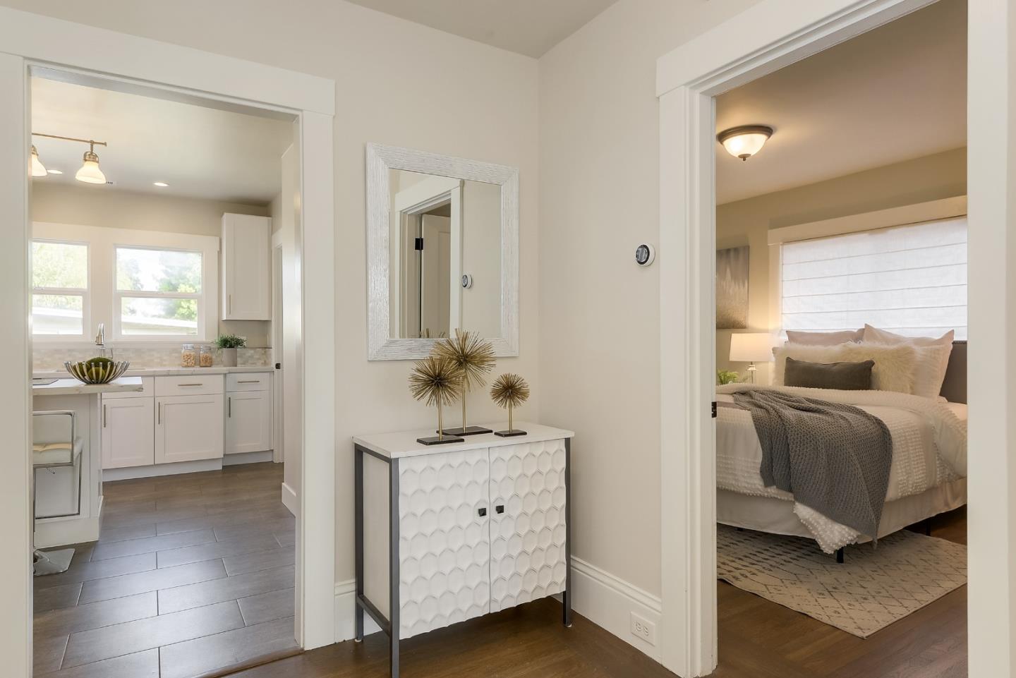 Detail Gallery Image 16 of 29 For 1315 Sanchez Ave, Burlingame,  CA 94010 - 2 Beds | 2 Baths