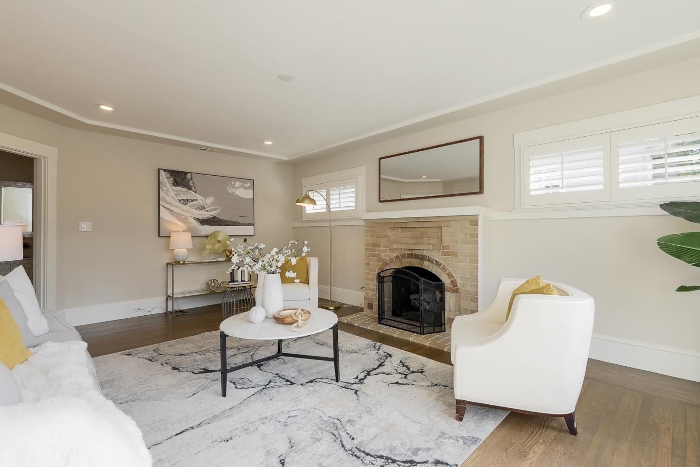 Detail Gallery Image 7 of 29 For 1315 Sanchez Ave, Burlingame,  CA 94010 - 2 Beds | 2 Baths