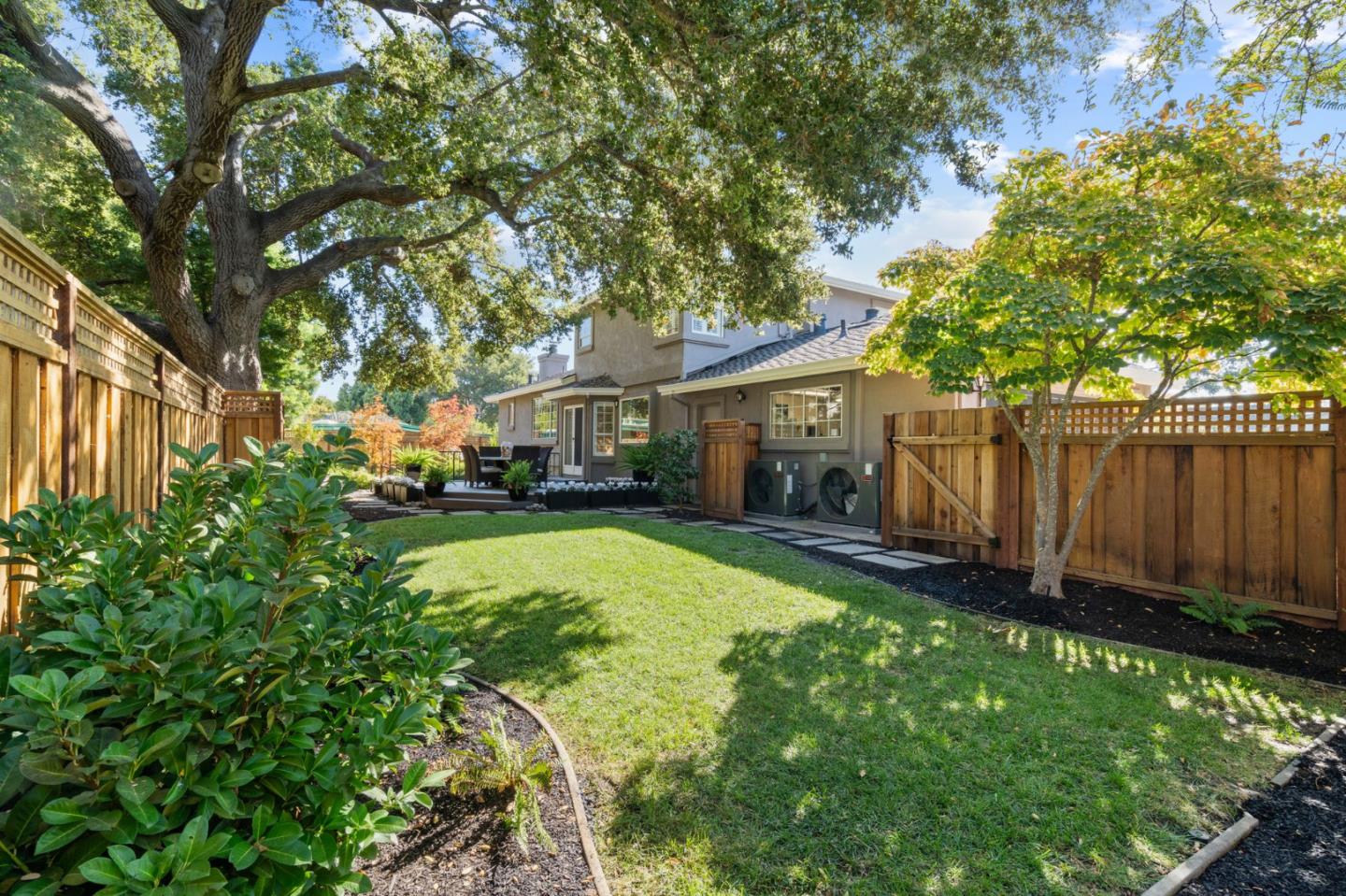 Detail Gallery Image 28 of 44 For 969 Berry Ave, Los Altos,  CA 94024 - 4 Beds | 3/1 Baths