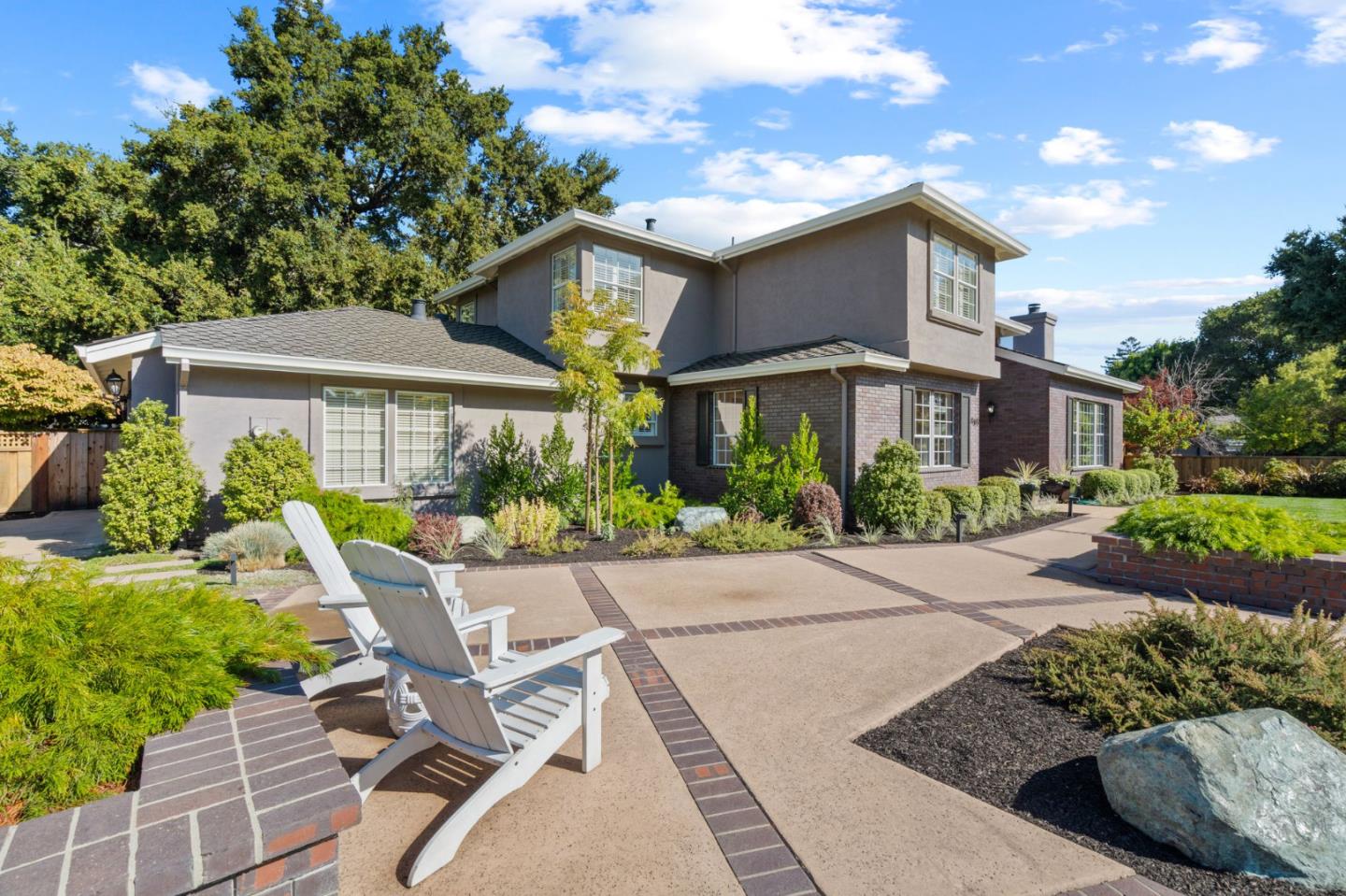 Detail Gallery Image 33 of 44 For 969 Berry Ave, Los Altos,  CA 94024 - 4 Beds | 3/1 Baths